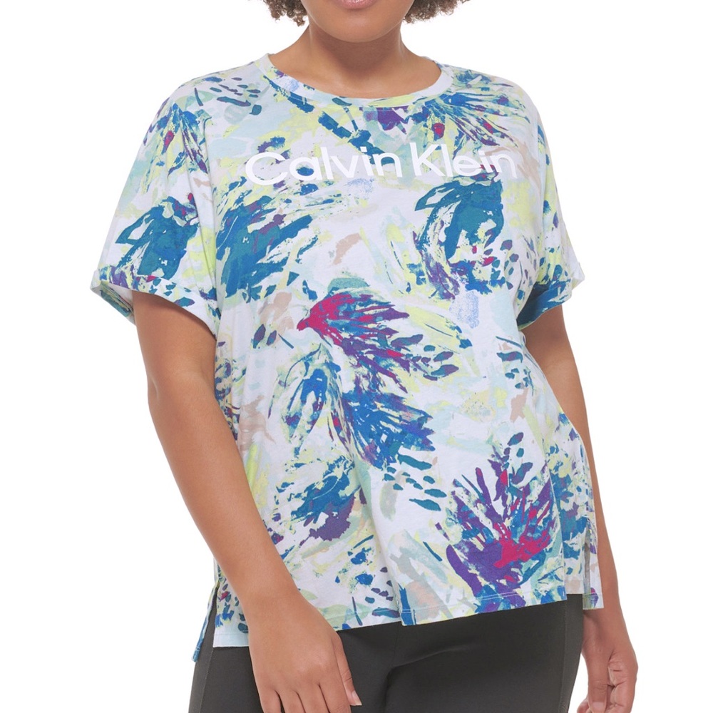 Calvin Klein. Plus size printed logo T-Shirt.